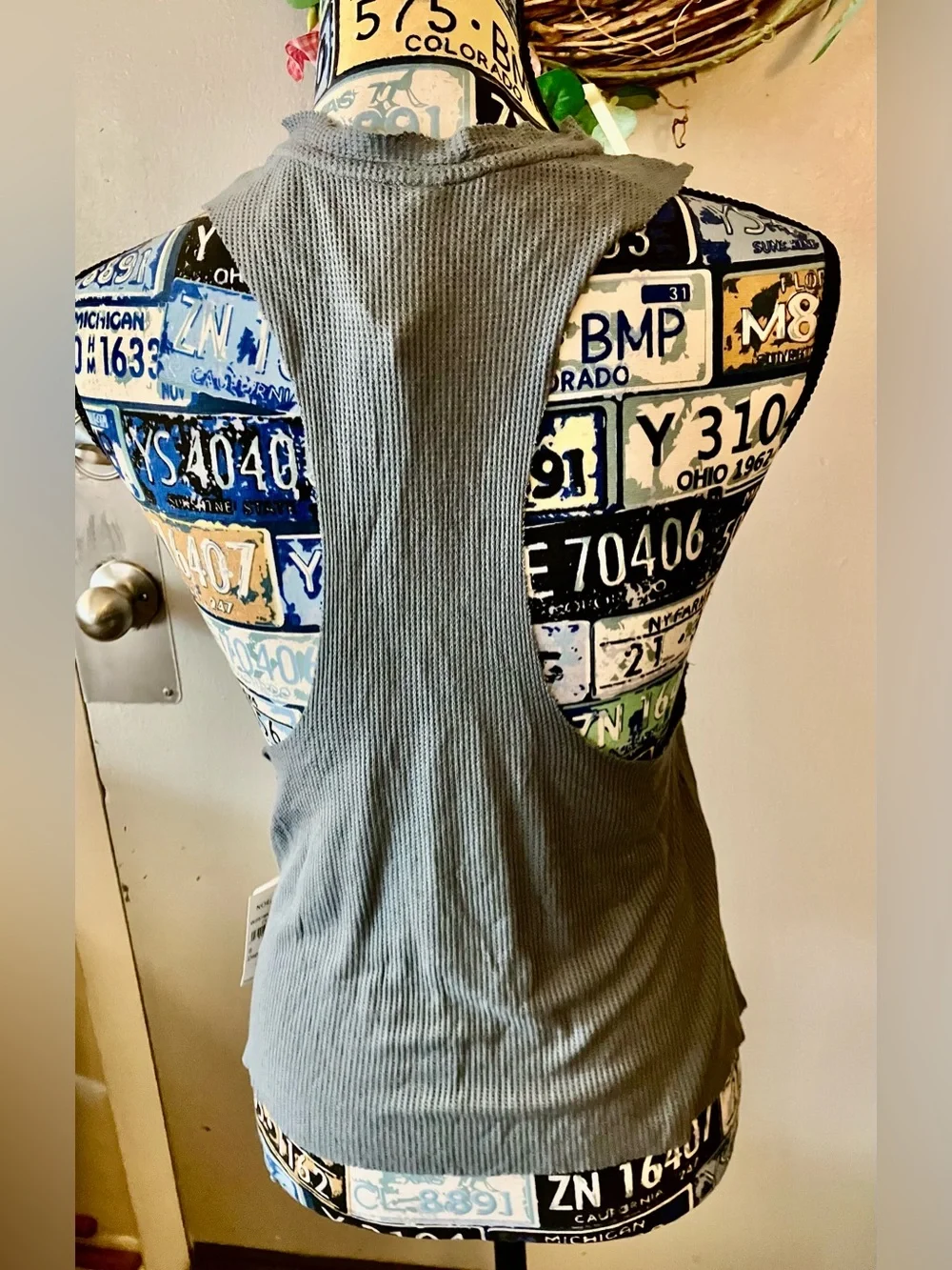 NWT ALO Yoga Concrete Ribbed High-Neck Tank